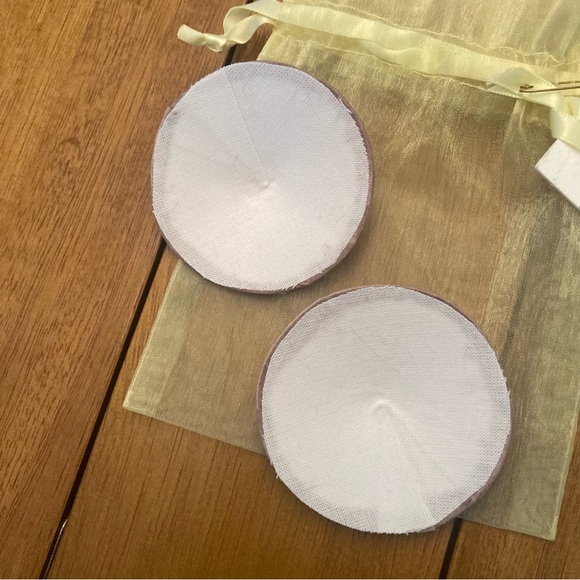 Ruby pasties size 4 - Picture 3 of 3